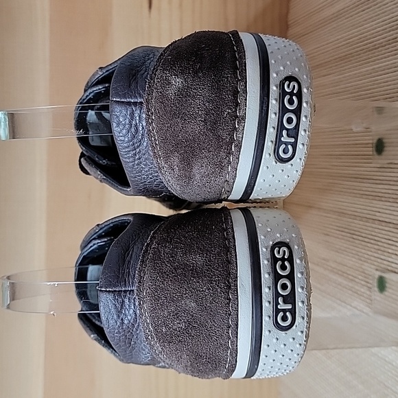 CROCS Low Top Hover Converse Style Sneakers Shoes Leather - Picture 3 of 10